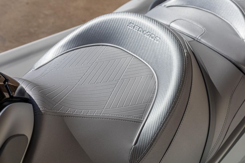 NEW 2026 SEADOO GTX LIMITED 325 WITH SOUND SYSTEM Image 5