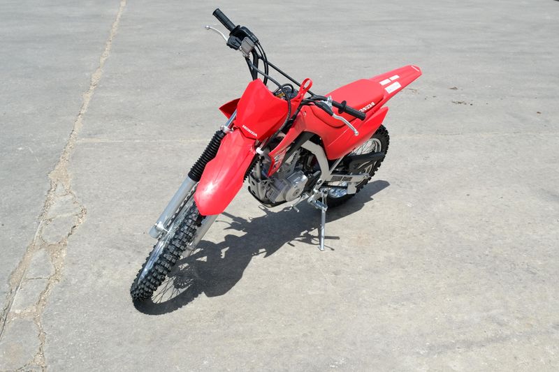 2025 Honda CRF125F BIG WHEEL RED Image 7