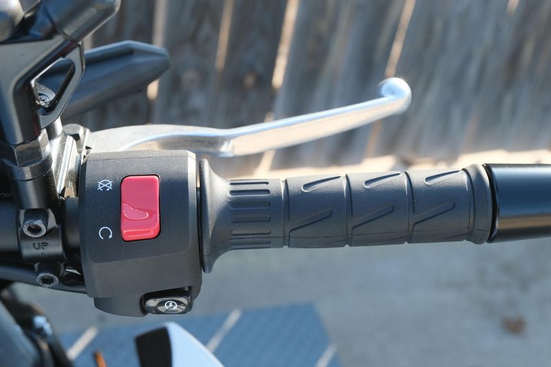 NEW 2026 KAWASAKI Z500 SE ABS Image 24