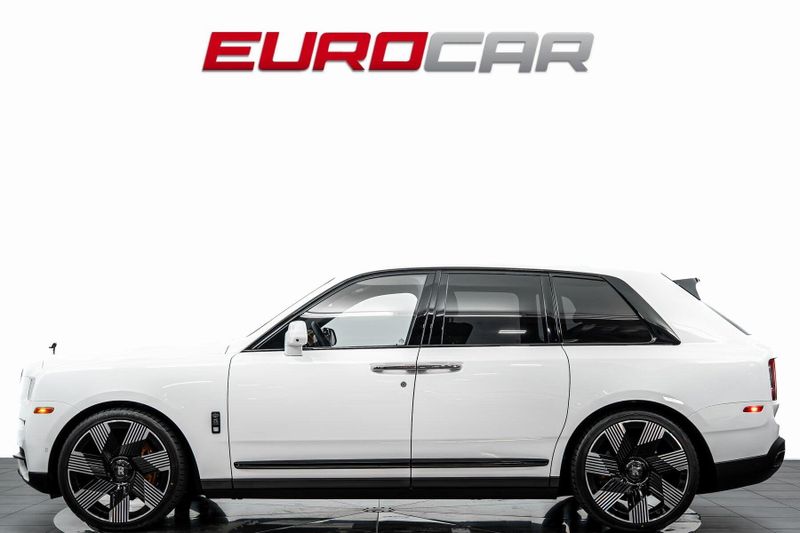 Used 2024 Rolls-Royce Cullinan Black Badge *BESPOKE INTERIOR*Image 2