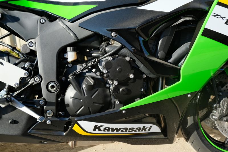 NEW 2025 KAWASAKI NINJA ZX6R KRT EDITION ABS Image 14