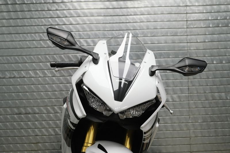 NEW 2026 HONDA CBR1000R Image 9