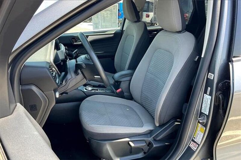 Used 2022 Ford Escape SEImage 24