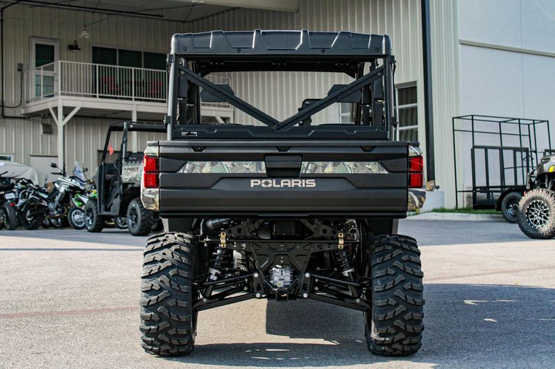 2025 Polaris RANGER CREW XP 1000 PREMIUM PURSUIT CAMOImage 3