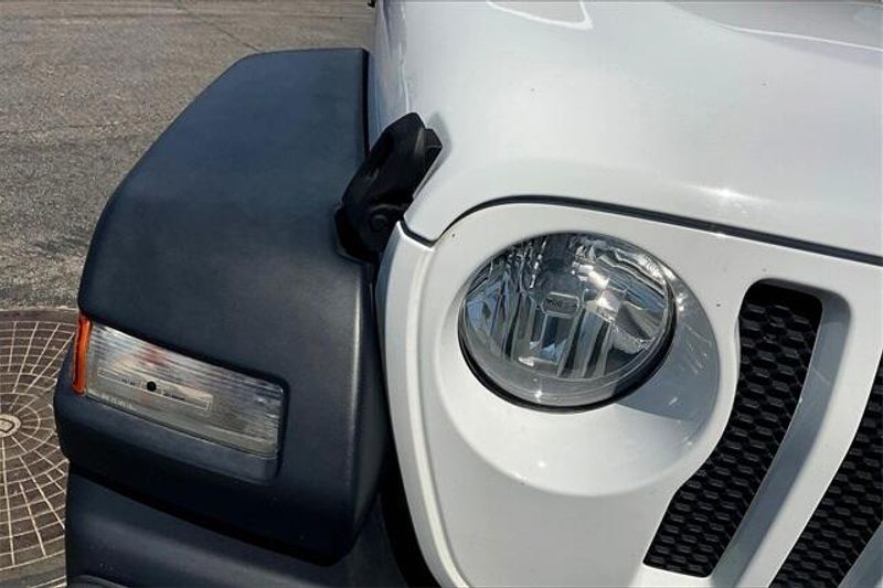 Used 2018 Jeep Wrangler Unlimited Sport SImage 27