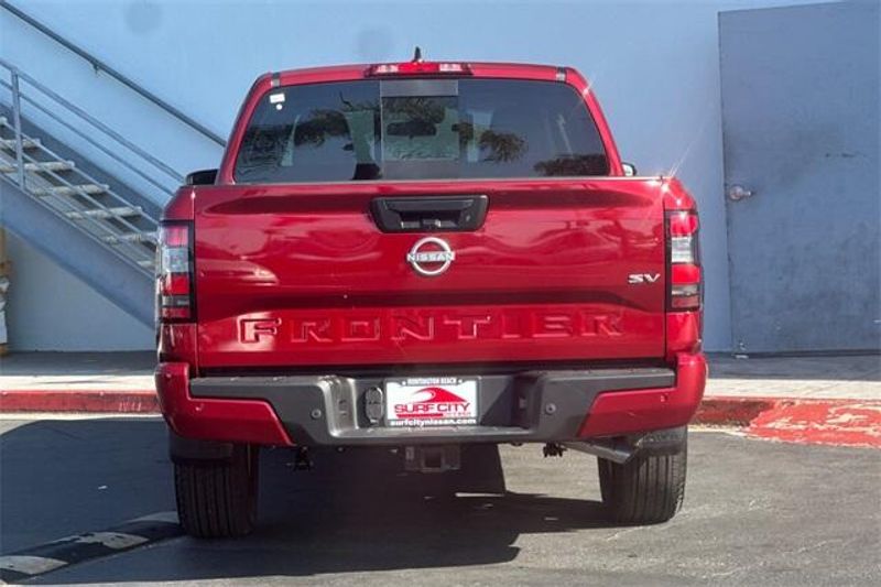 2024 Nissan Frontier SVImage 4