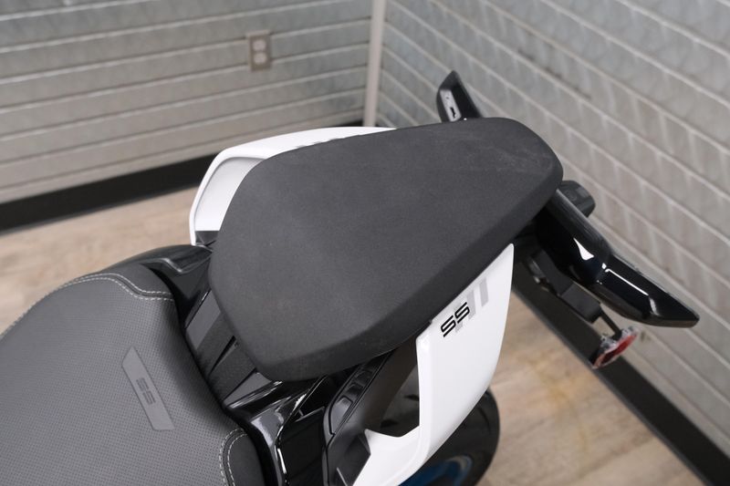 NEW 2026 CFMOTO 675SS Image 21