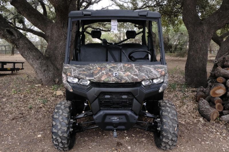 2025 Can-Am DEFENDER MAX DPS HD7 WILDLAND CAMOImage 22