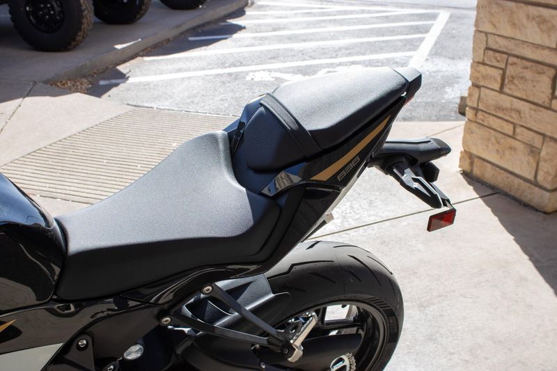 NEW 2026 KAWASAKI NINJA ZX6R ABS Image 17