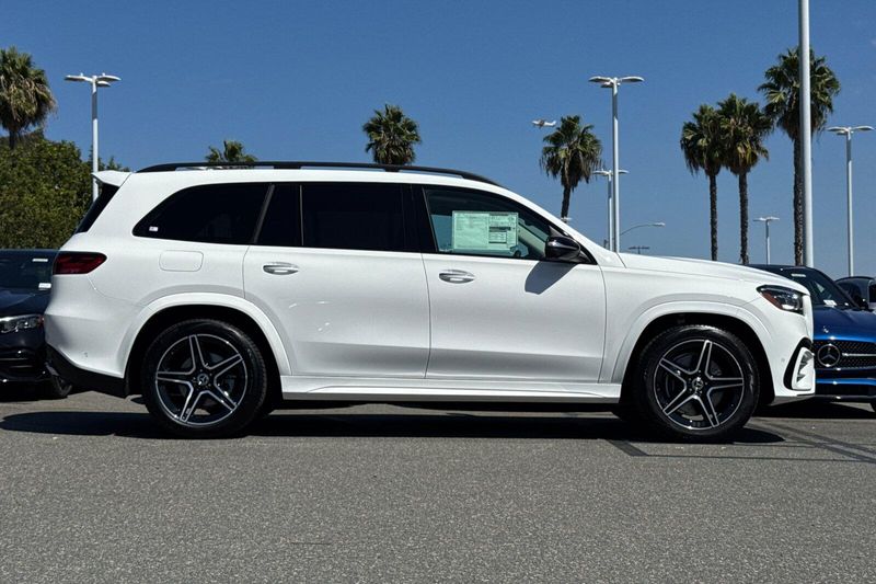 New 2026 Mercedes-Benz GLS 450Image 3