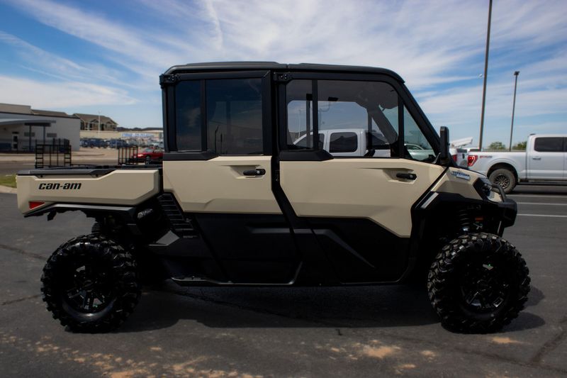 NEW 2026 CAN-AM DEFENDER MAX LIMITED CAB HD11 Image 2