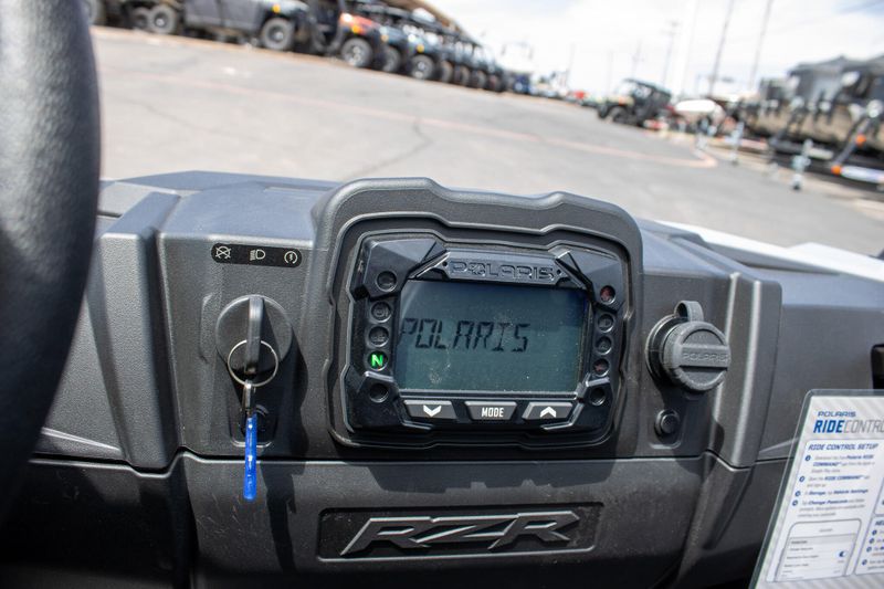 NEW 2026 POLARIS RZR 200 EFI Image 12