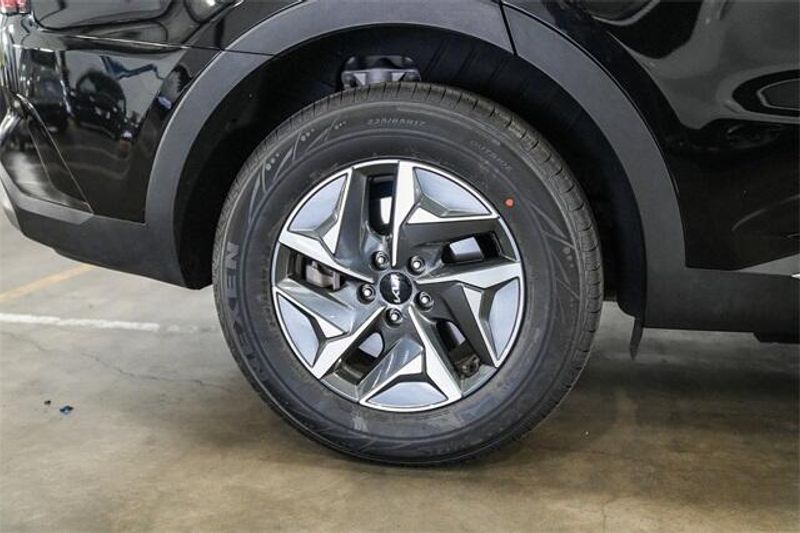 Used 2023 Kia Sorento Hybrid EXImage 12