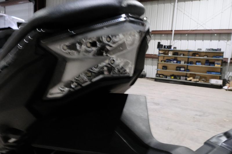 2025 Kawasaki NINJA 650 METALLIC SPARK BLACK AND METALLIC FLAT SPARK BLACK Image 9