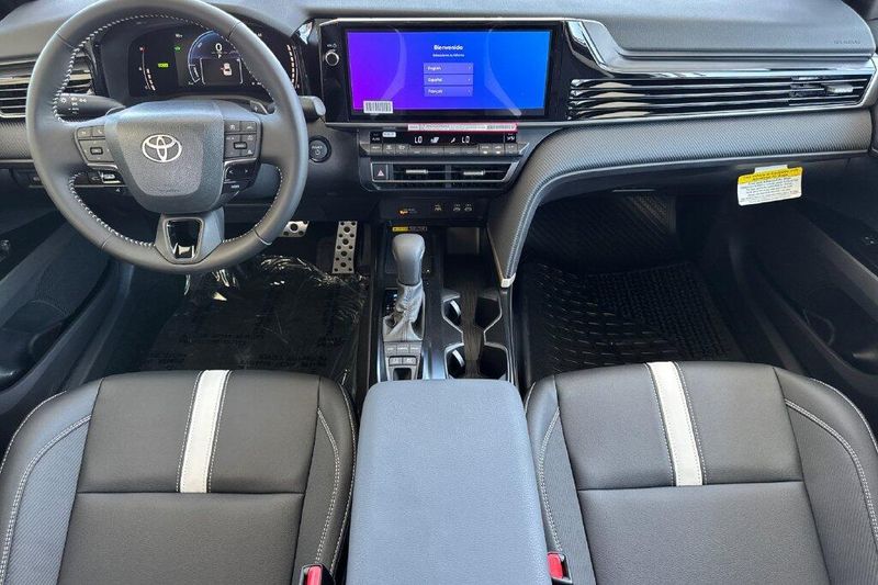 New 2026 Toyota Camry SEImage 14