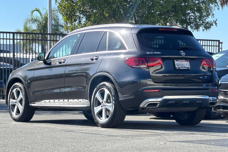 Used 2022 Mercedes-Benz GLC 300Image 6