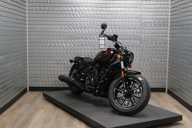 NEW 2026 INDIAN MOTORCYCLE SCOUT BOBBER 125TH ANNIVERSARY EDITION Image 1