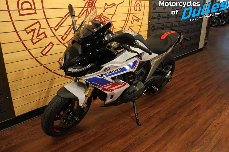 New 2026 BMW R1300RS Image 4