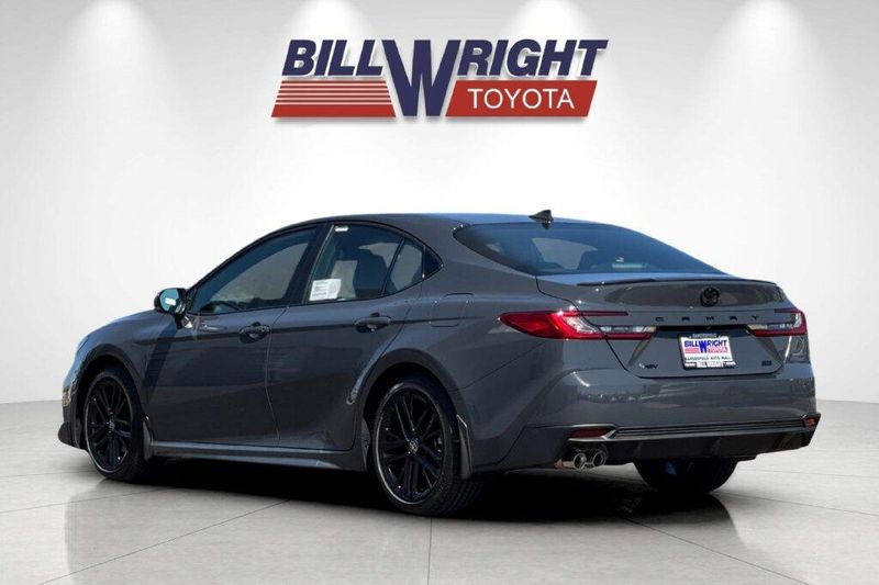 New 2026 Toyota Camry SEImage 5