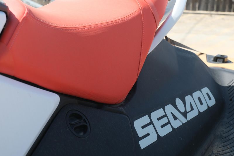 New 2025 SEADOO SPARK FOR 2 SUNRISE ORANGE AND DRAGON RED Image 9