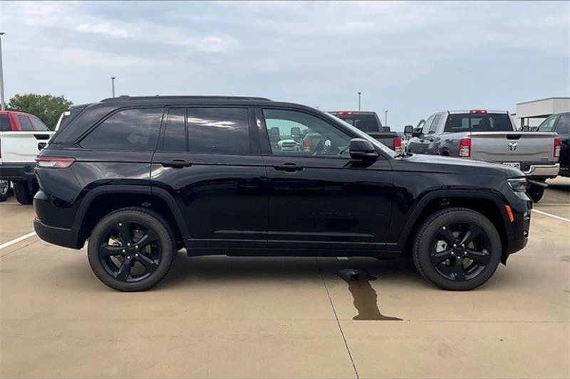 2024 Jeep Grand Cherokee Limited 4x4Image 16