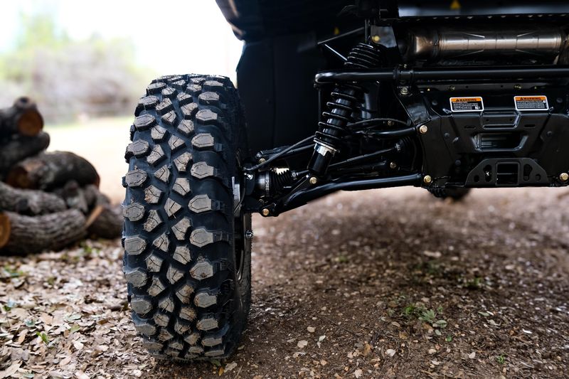 2025 Can-Am DEFENDER MAX LIMITED CAB HD10 WILDLAND CAMOImage 17