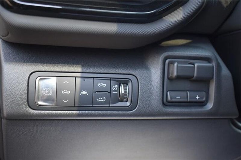 New 2024 Chevrolet Silverado EV RSTImage 23