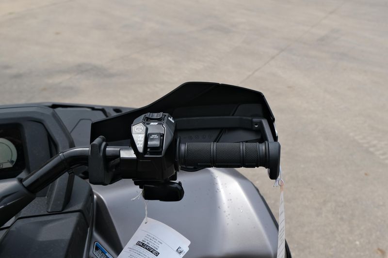 2025 Can-Am OUTLANDER MAX XT 1000R PLATINUM SATIN Image 21