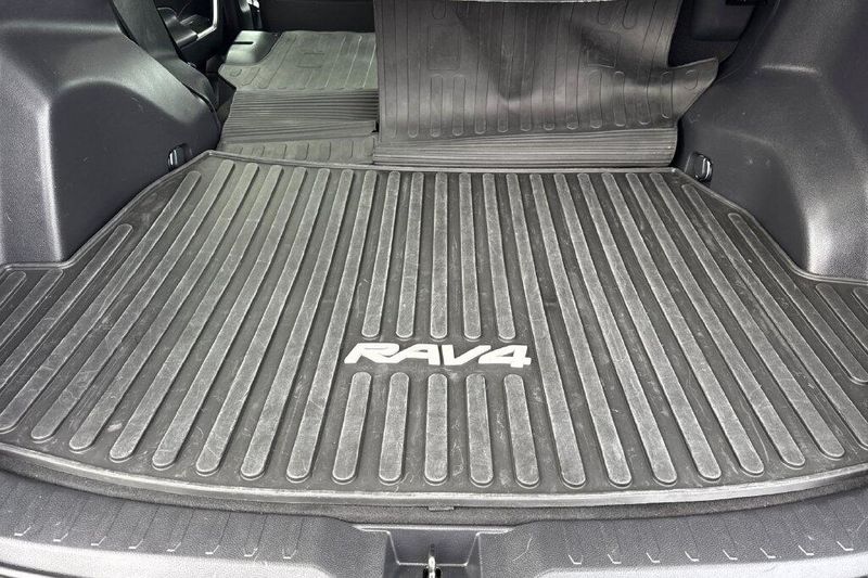 Used 2023 Toyota RAV4 LEImage 14