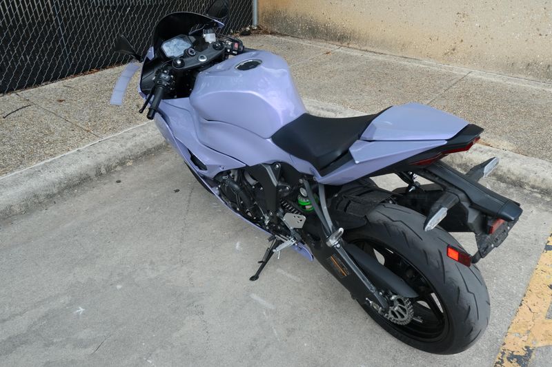 USED 2024 KAWASAKI NINJA ZX6R Image 4