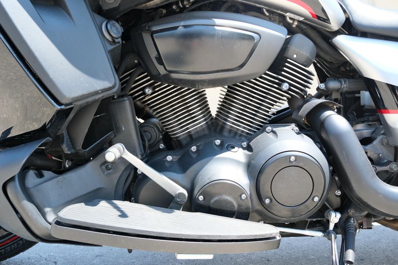 USED 2018 YAMAHA STAR ELUDER Image 11
