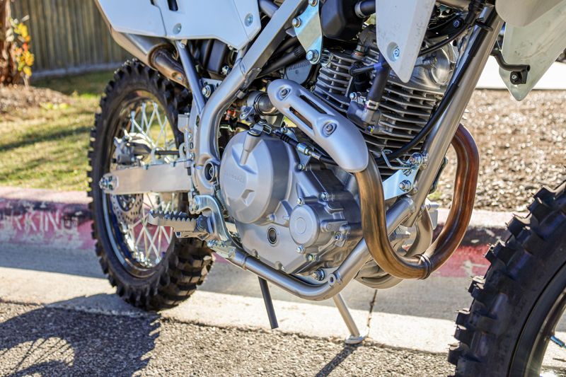 NEW 2026 KAWASAKI KLX230R S Image 12