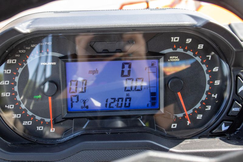 NEW 2026 POLARIS RANGER CREW XP 1000 PREMIUM Image 15