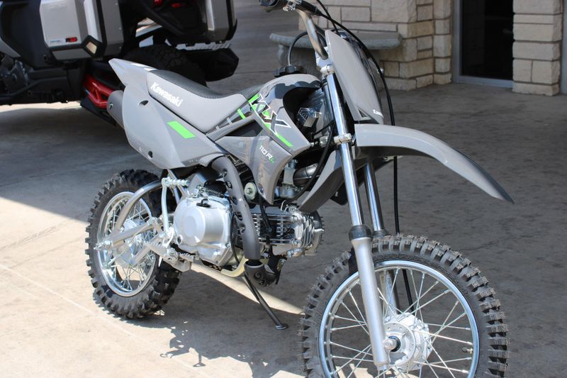 2025 Kawasaki KLX110R L BATTLE GRAY Image 2