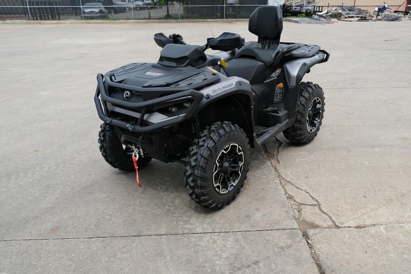 2025 Can-Am OUTLANDER MAX XT 1000R PLATINUM SATIN Image 9