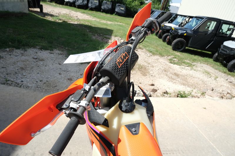 2024 KTM 350 XWF ORANGEImage 16