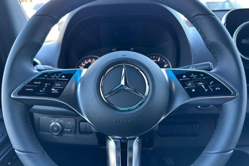 New 2026 Mercedes-Benz Sprinter 2500 Crew 144 WBImage 19