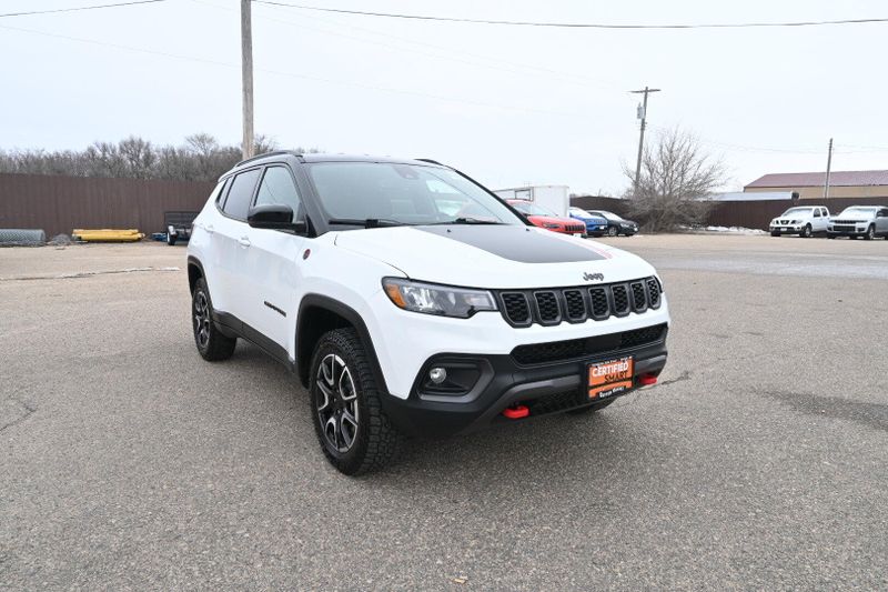 2024 Jeep Compass TrailhawkImage 2