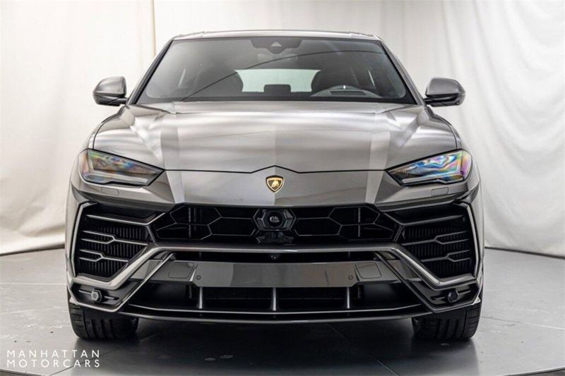 2022 Lamborghini Urus  in a Grigio Keres Metallic exterior color and Nero Adeinterior. Lotus Manhattan 347-395-5714 lotusmanhattan.com 