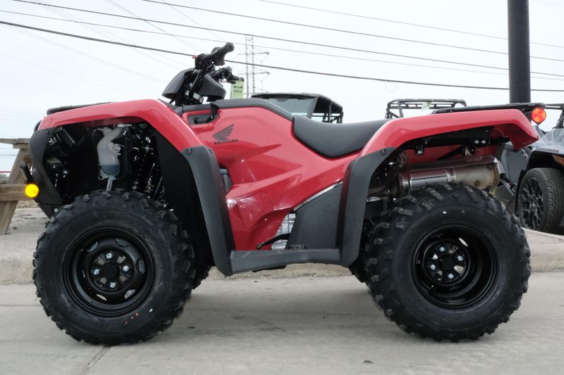 2025 Honda FOURTRAX RANCHER 4X4 HERO REDImage 3