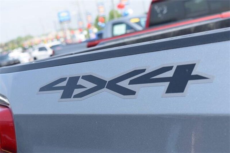 2025 Chevrolet Silverado 1500 RSTImage 17