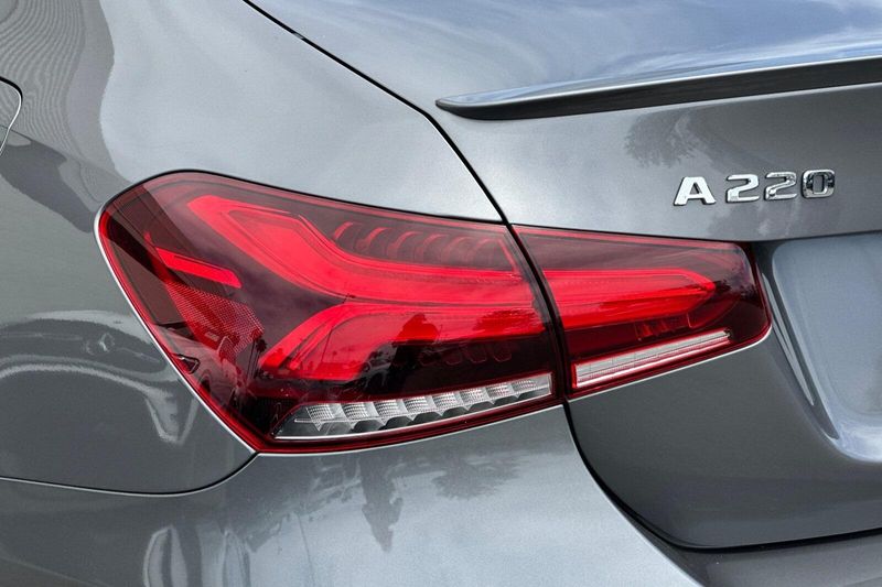2021 Mercedes-Benz A-Class A 220Image 32