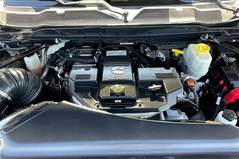 Used 2022 RAM 5500 Chassis TradesmanImage 8
