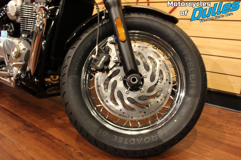 2025 Triumph Speedmaster Image 15
