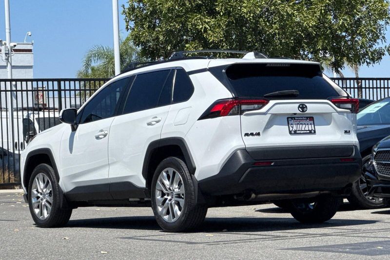 Used 2023 Toyota RAV4 XLE PremiumImage 6