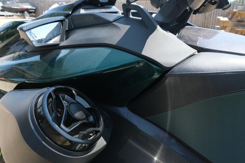 USED 2023 SEADOO PWC RXP CARBON 300 AUD BE IBR 23 Image 9