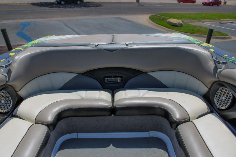 Used 2011 MALIBU WAKESETTER 247 Image 11