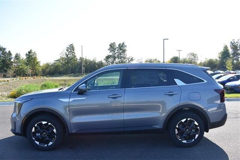 New 2025 Kia Sorento SImage 6