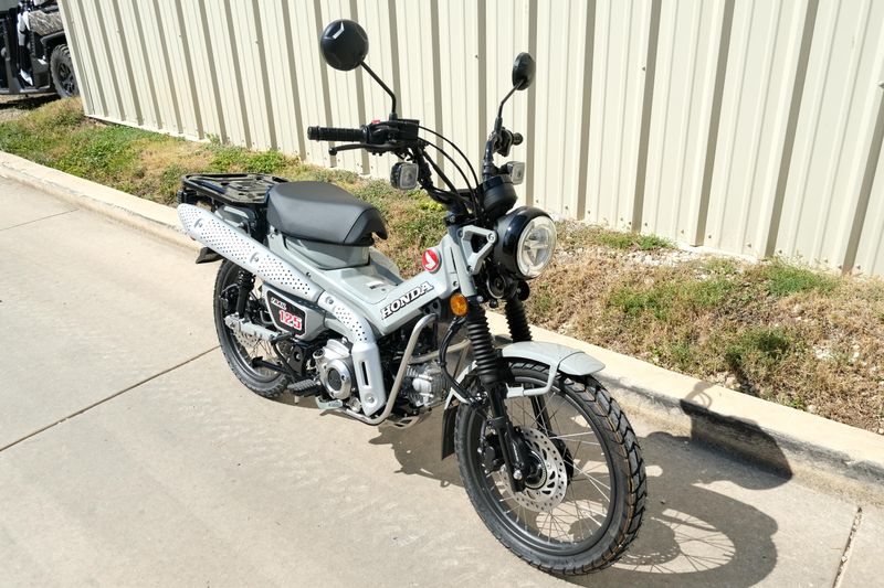 NEW 2025 HONDA TRAIL 125 Image 1