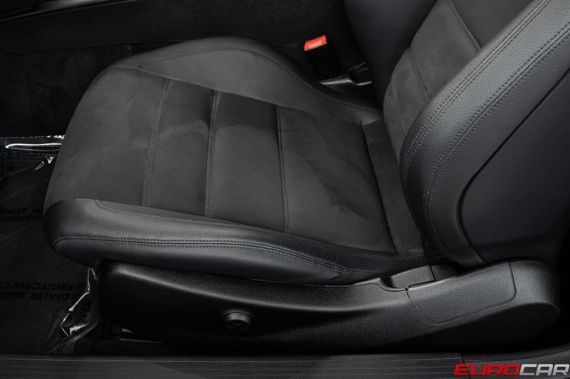 2012 Mercedes-Benz C-Class C 63 AMG *CARBON INTERIOR TRIM * SUNROOF*Image 38